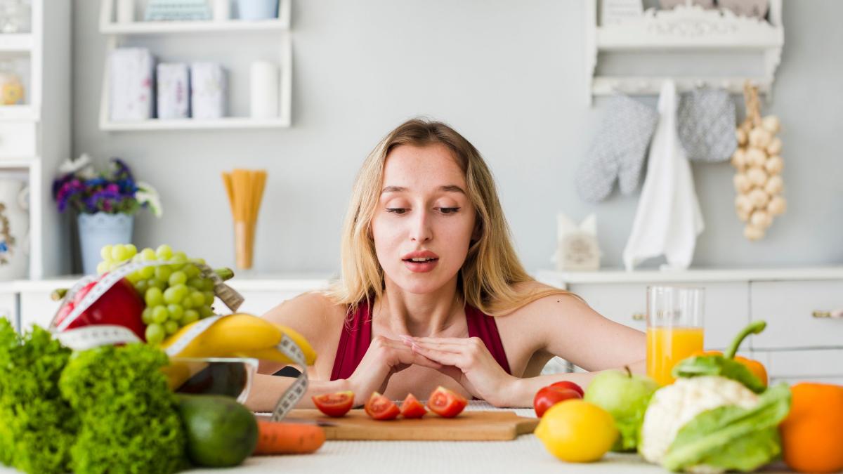 13-obiceiuri-alimentare-pentru-a-slabi-eficient--nutritionist-cand-se-simt-privati--atunci-renunta-la-planul-lor-sanatos_48852300