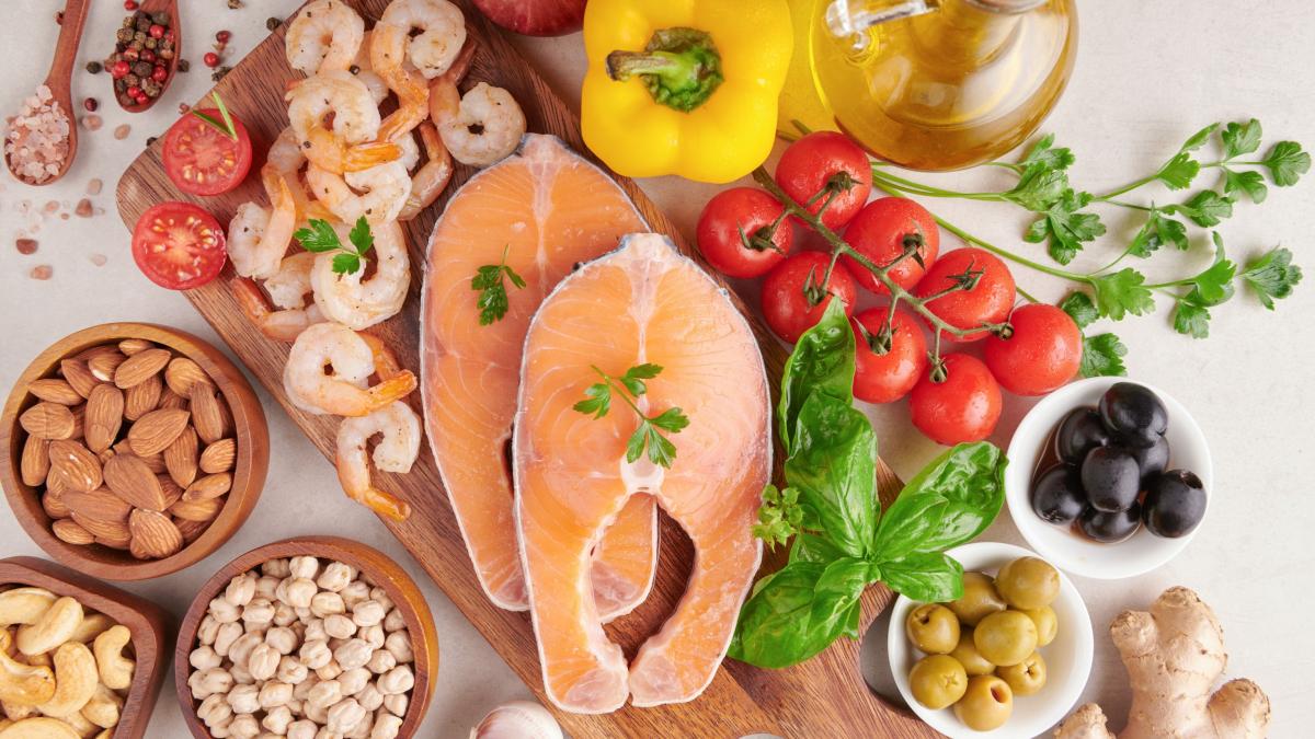 care-este-cea-mai-buna-dieta-pentru-inima--cardiolog-s-a-dovedit-a-fi-asociata-cu-cea-mai-mica-incidenta-a-bolii-cardiovasculare--dar-si-a-afectiunilor-oncologicee_53563800