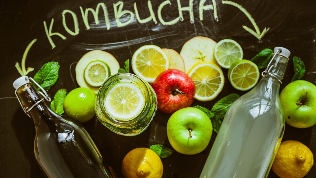 kombucha--unul-dintre-probioticele-ideale--cui-ii-este-contraindicat-si-de-ce_86076100