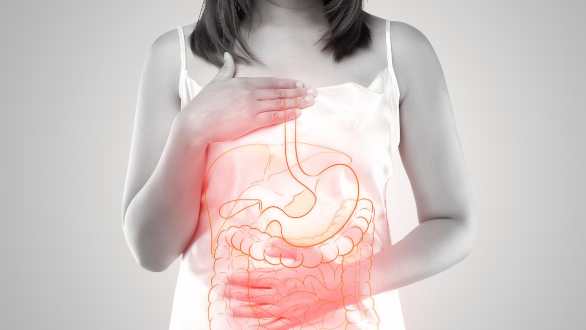 hernia-hiatala---cauze--simptome-si-tratament--fumatul-este-un-factor-de-risc-pentru-aceasta-afectiune_35994900