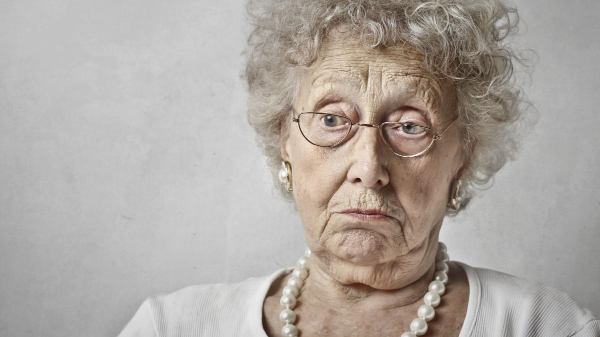 cauza-banala-si-neasteptata-care-provoaca-alzheimer-si-ne-imbatraneste-enorm--e-mai-dura-decat-fumatul-sau-alcoolul_42312600
