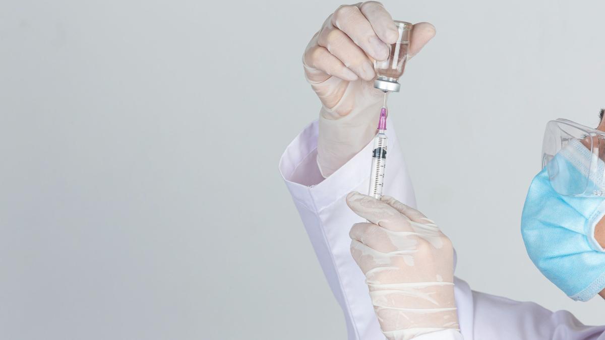 ema--aprobare-pfizer-si-moderna--vaccinurile-anti-covid-19-utilizate-de-la-6-luni_34947300