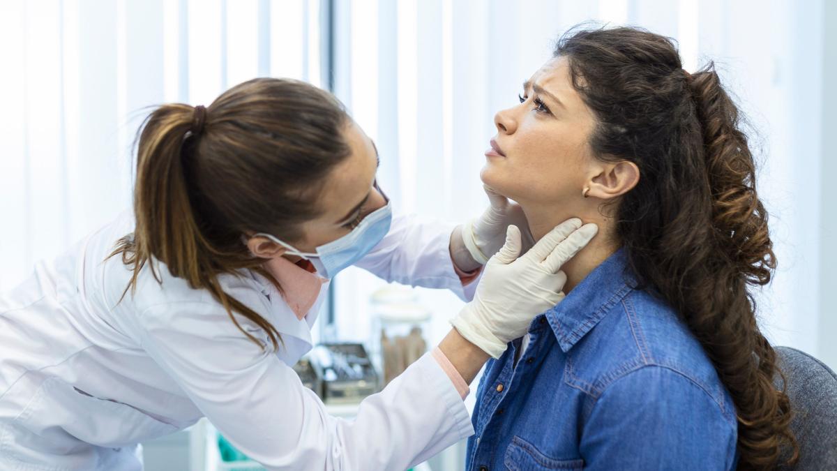 nodulii-tiroidieni--factori-de-risc-si-tratament--endocrinolog-cancerul-de-tiroida-reprezinta-doar-3prc--din-totalul-cancerelor--dar-are-cea-mai-mare-crestere-a-incidentei_53865000