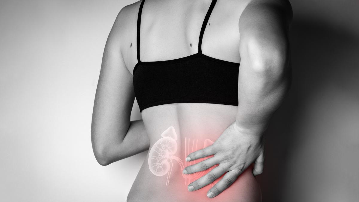 pietrele-la-rinichi--de-ce-nu-trebuie-sa-consumi-lichide-in-colica-renala--urolog-probleme-apar-cand-migreaza_29383000