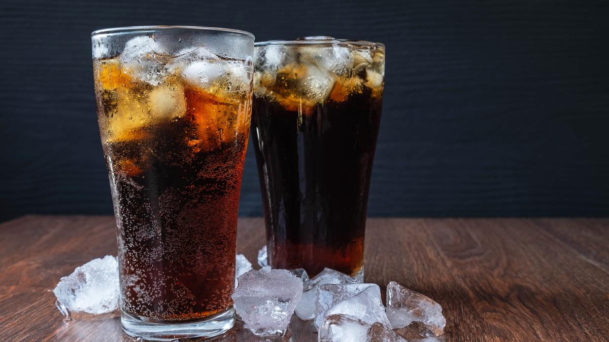 ce-se-intampla-in-corpul-tau-daca-bei-cola-in-fiecare-zi-_12423500