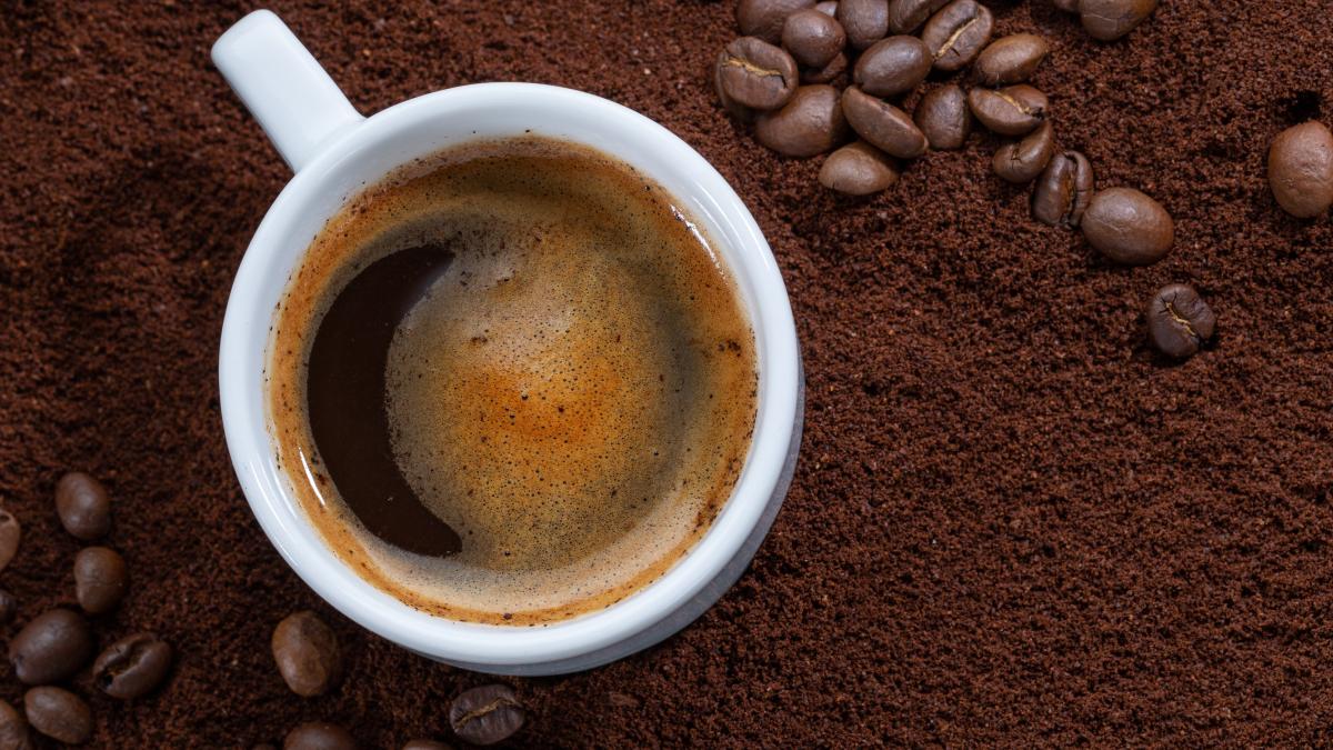 cafeaua-sanatat-curata-doru-negru_06271900
