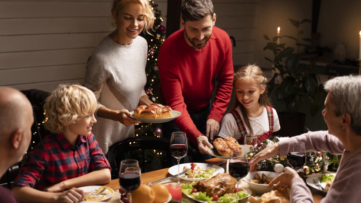ce-mananci-de-craciun-si-revelion-daca-esti-musafir--hancu-sigur-ca-vom-lauda-toate-preparatele-gazdei-pentru-a-i-face-placere--dar-aveti-grija_16119700