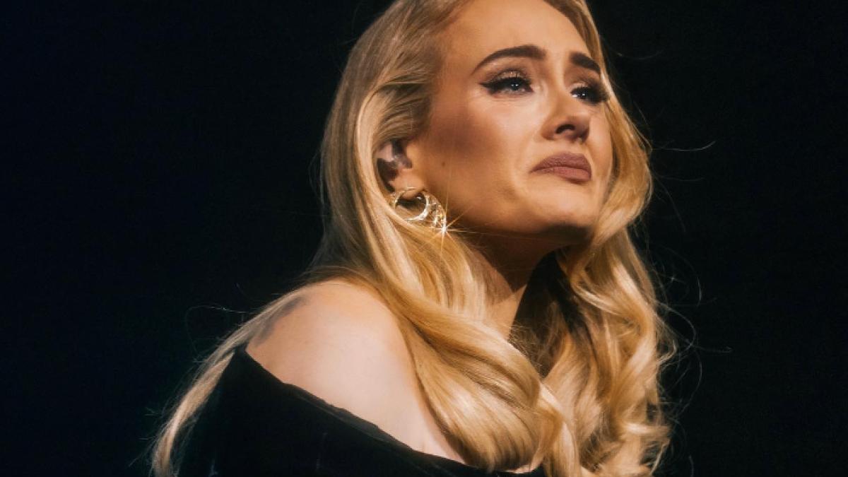adele--diagnostic-crunt--primele-semne-ce-nu-trebuie-ignorate-s-a-intamplat-din-cauza-stranutului--e-foarte-grava--durerea-e-foarte-rea_67785600