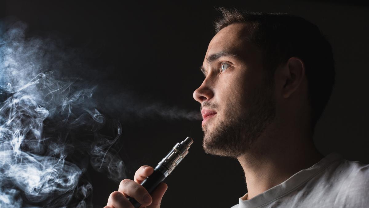 studiu-vapingul-sau-tigarile-electronice--mai-eficiente-decat-plasturii-sau-guma-cu-nicotina_07688500