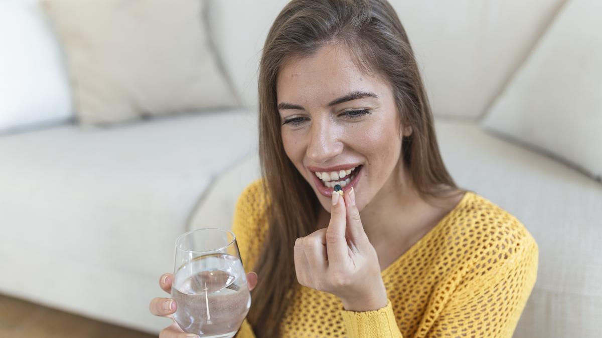 medicamentul-minune-de-slabit--celebru-pe-tiktok--efecte-devastatoare-si-in-romania--ce-este-fata-ozempic-cei-tineri-se-comporta-ca-o-persoana-vastnica--greata--dureri-de-pancreatita-acuta_88803100