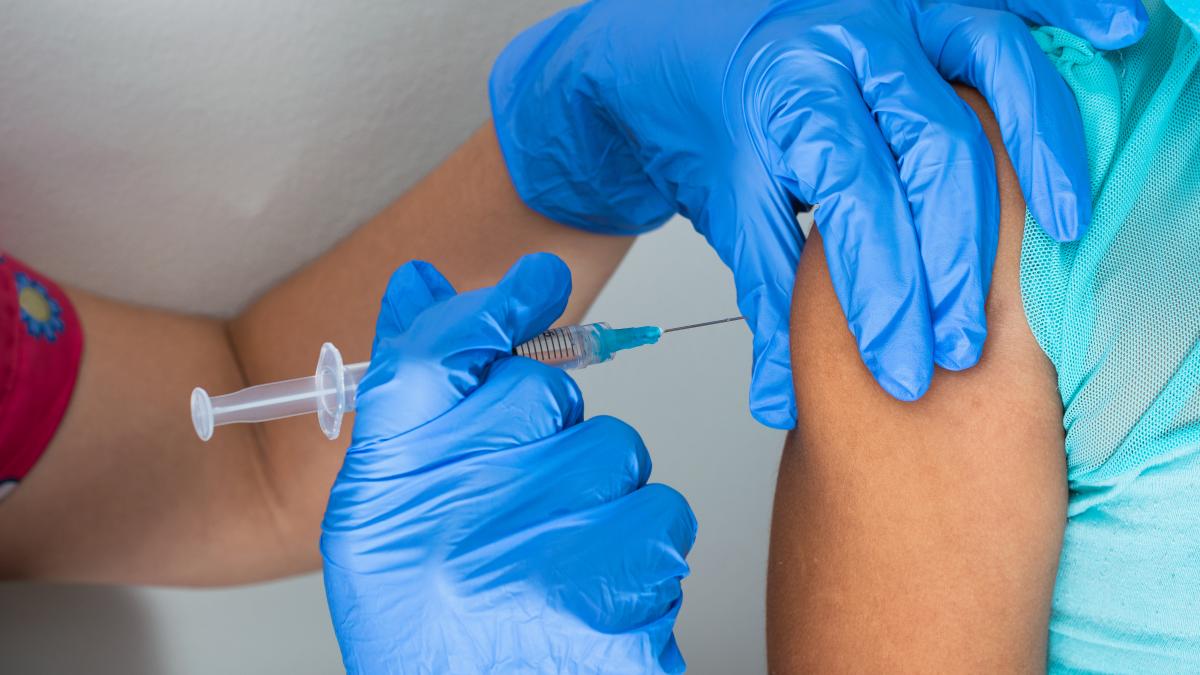 vaccinarea-hpv--utila-pentru-preventia-cancerului-de-col-uterin_96380300