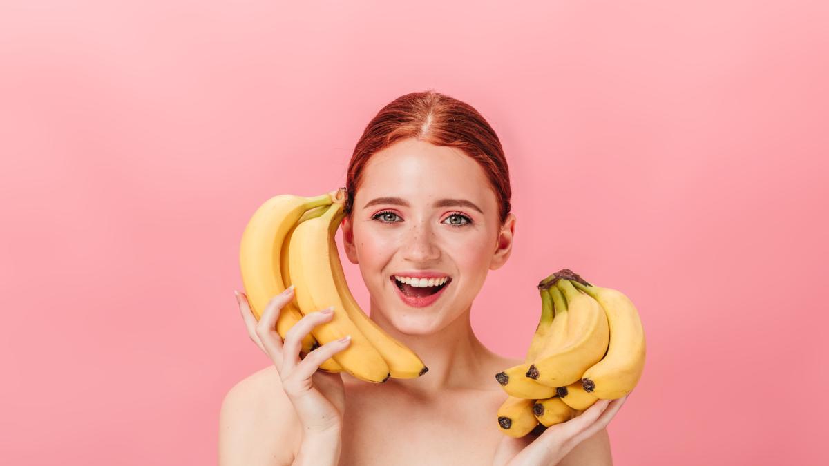 de-ce-sa-iti-aplici-coaja-de-banana-pe-fata_96006600