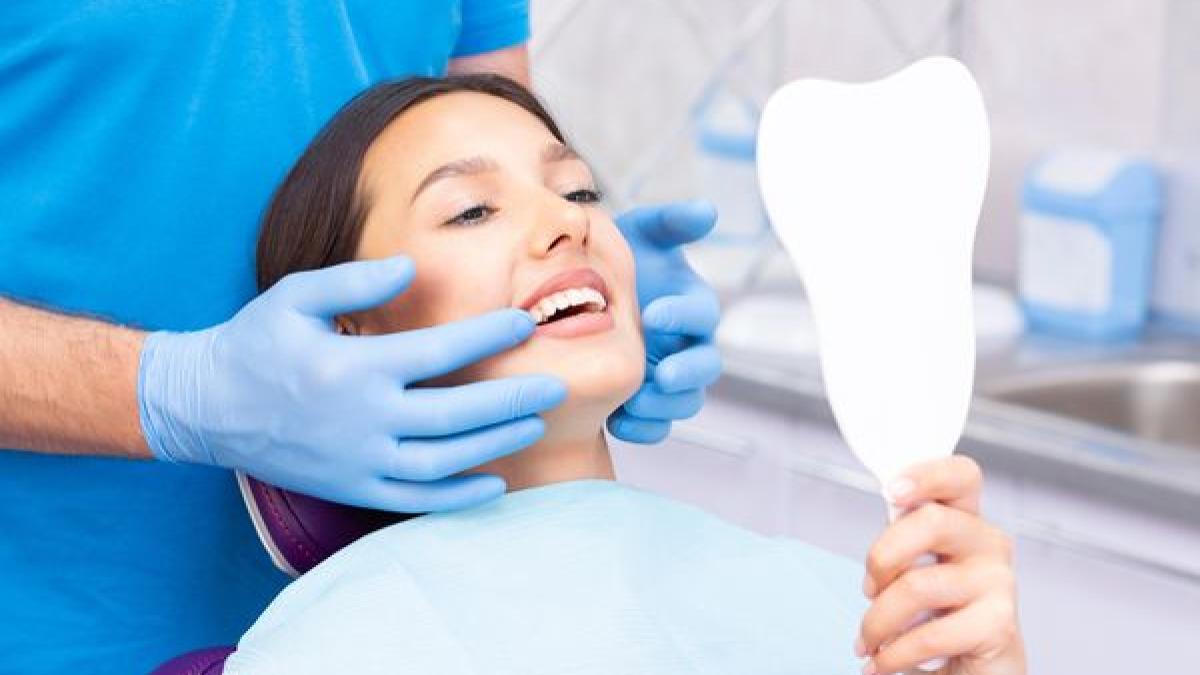 fatetele-dentare--o-modalitate-de-imbunatatire-a-danturii--alin-gabor-pot-tine-si-20-de-ani--daca-pacientul-este-cooperant_41443100