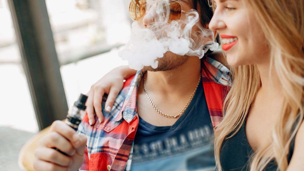 fumatul--epidemie-si-criza--brad-rodu-mesajele-la-volan--alcoolul-si-consumul-de-marijuana--mai-periculoase--adultii--mai-expusi-riscului-de-boli-grave-si-fatale_42103800