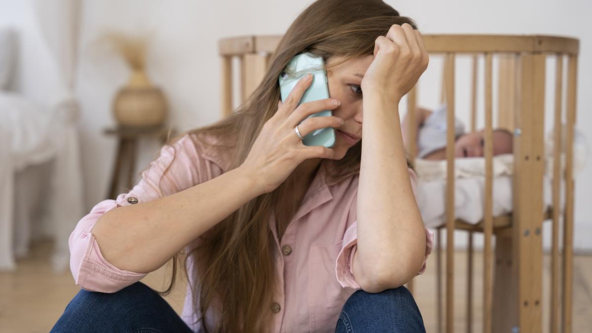 depresia-post-partum--de-la-revolutia-hormonilor-la-presiunea-sociala--dumitru-esti-debusolata--nu-mai-stii-ce-sa-crezi_89730100