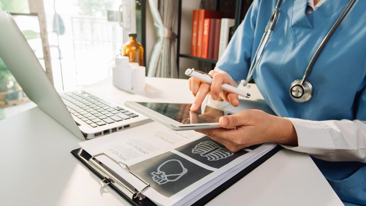 care-sunt-limitele-telemedicinei--dumitra-discutam-despre-viitor--el-se-intampla-exact-in-acest-moment_45035500