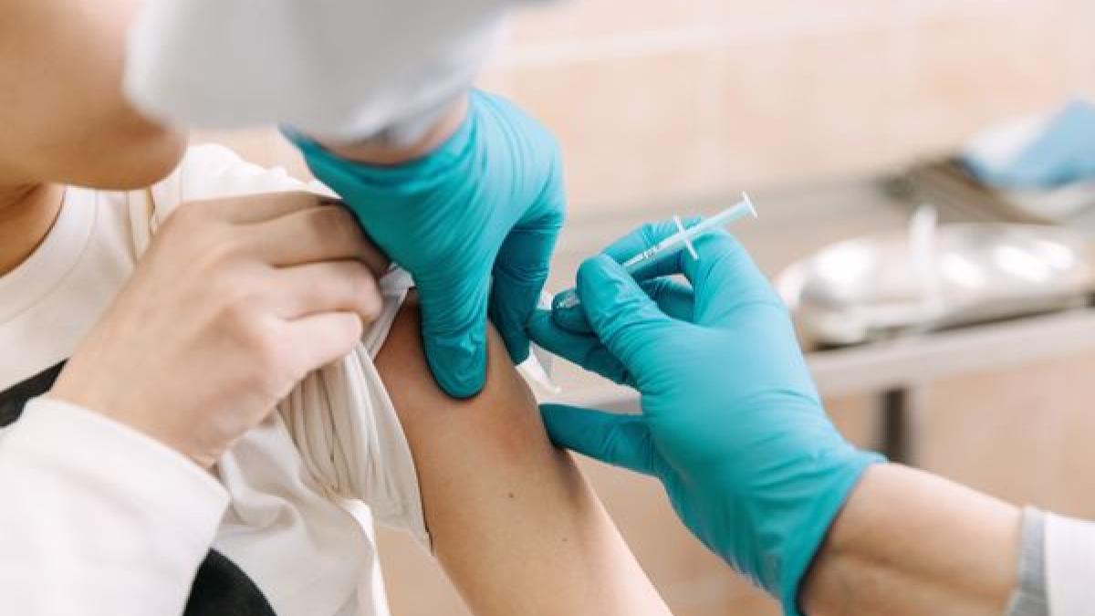 vaccinul-pe-baza-de-arn-mesager-impotriva-cancerului-de-piele--reduce-decesele-cu-50prc-_88680600