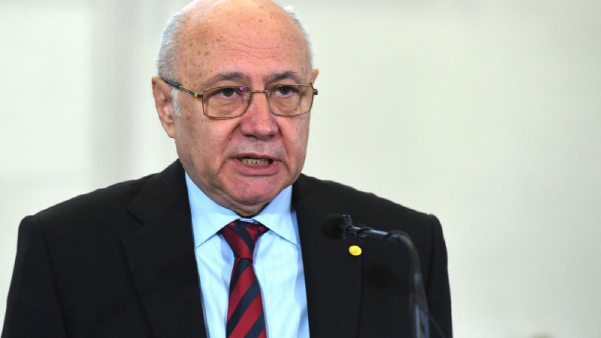 irinel-popescu-a-scris-istorie-in-medicina-romaneasca--ce-spune-parintele-transplantului-hepatic-despre-prezenta-lui-dumnezeu-in-sala-de-operatie_65065300