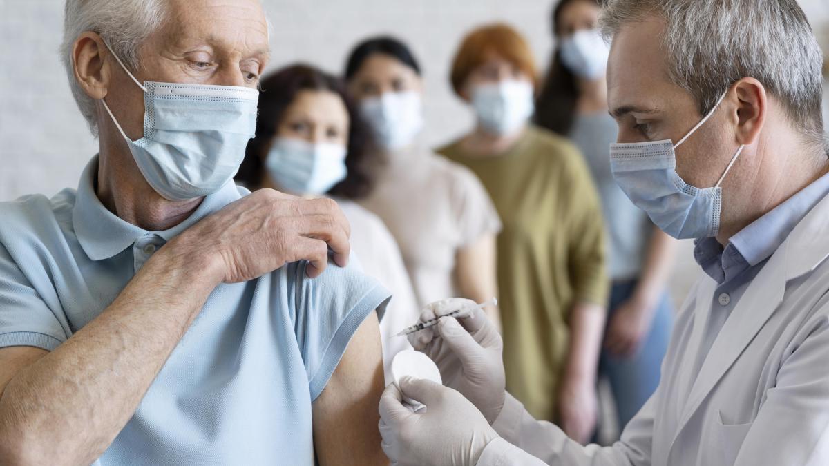 ce-ar-presupune-vaccinarea-in-farmacie_09881300