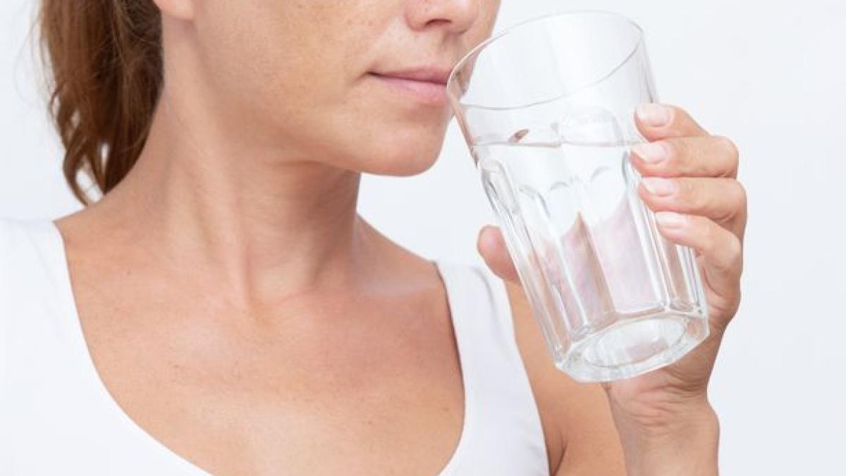 hiponatremia-cauze--simptome-si-tratament--poate-duce-la-coma-sau-chiar-la-deces_43974500