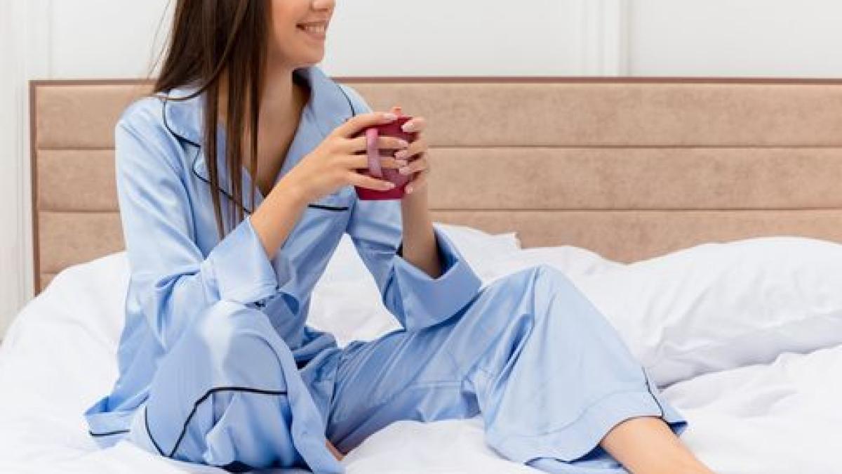 bautura-miraculoasa-pentru-insomnie--lidia-fecioru--recomandare-un-pahar--cu-o-ora-inainte-de-a-ne-culca_48654000