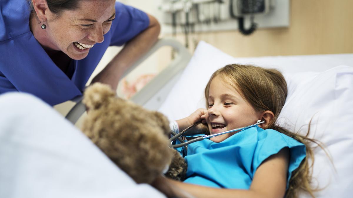 chirurgia-pediatrica-neonatala--un-everest-al-medicinei--tzanavaros-ioannis--mesaj-pentru-toate-spitalele-din-romania-fara-aceste-operatii--ar-fi-murit-in-urmatoarele-luni_58950300