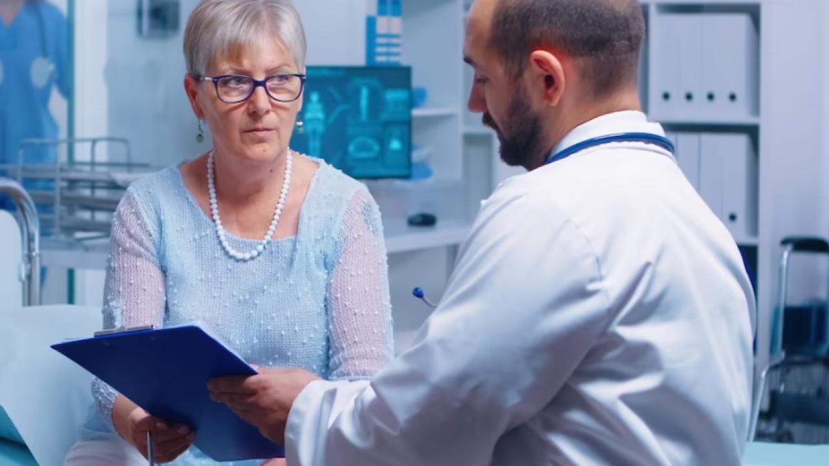 fenomenul-intalnit-in-spitalele-mici--cat-costa-spitalizare-si-de-ce-se-faceau-internari-de-o-zi--pana-au-devenit-infometate-de-bani--daca-erai-manager-de-spital--ce-ai-fi-ales_27044700
