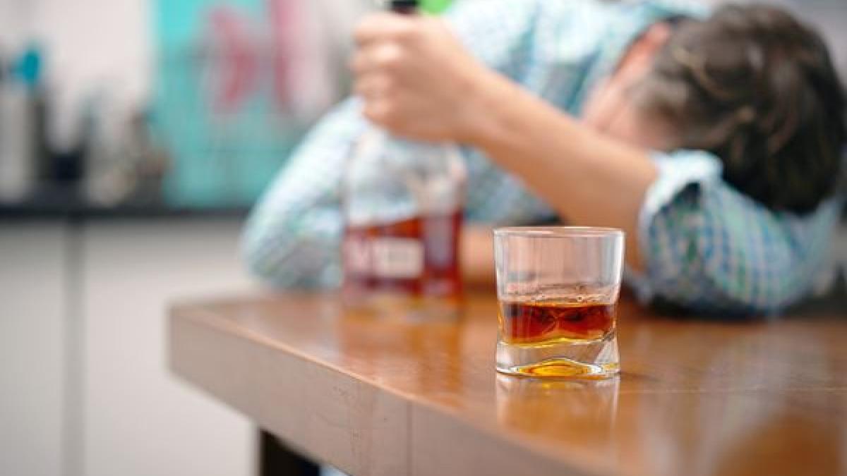 consumul-excesiv-de-alcool--reducere-drastica-a-masei-musculare--ce-alte-efecte-nocive-are-asupra-sanatatii_74176300