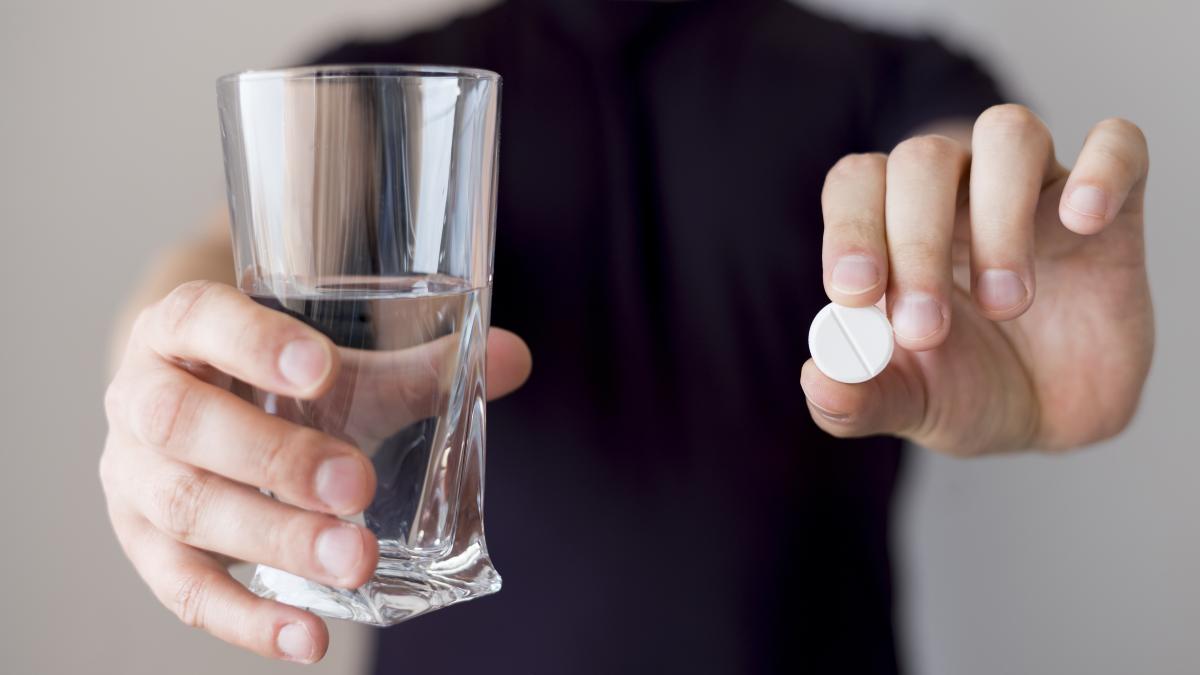 nu-exista-medicament-fara-reactii-adverse--pana-si-banala-aspirina-are-reactii-adverse--bianchi-dureaza-12---15-ani-procesul-cercetare-dezvoltare-al-unui-medicament-inovator_35919700