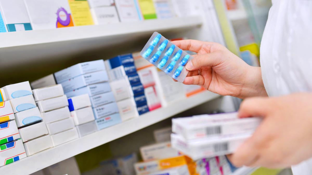 medicamentele-esentiale-vs--tratamentele-inovative_18995400