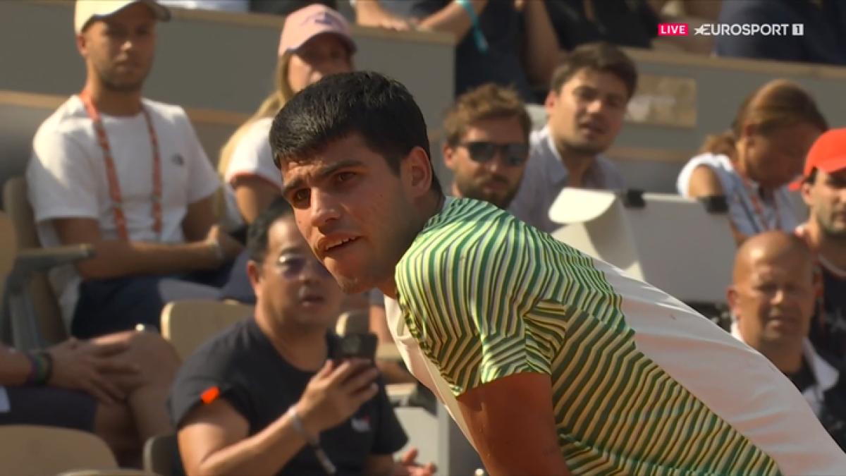 carlos-alcaraz--invins-de-crampele-musculare-la-roland-garros-mi-a-fost-foarte-greu--nu-am-simtit-niciodata-ceea-ce-am-simtit-astazi_67419500