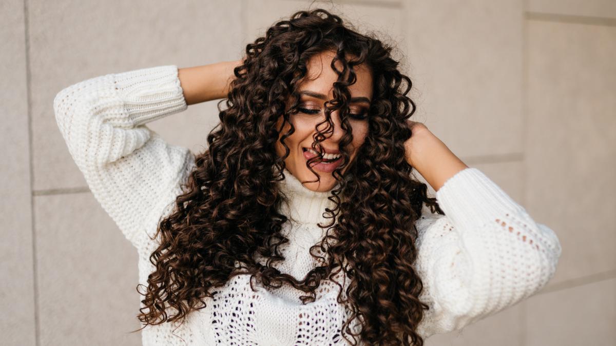 curly-girl-method-o-abordare-sanatoasa-pentru-ingrijirea-parului_49754400