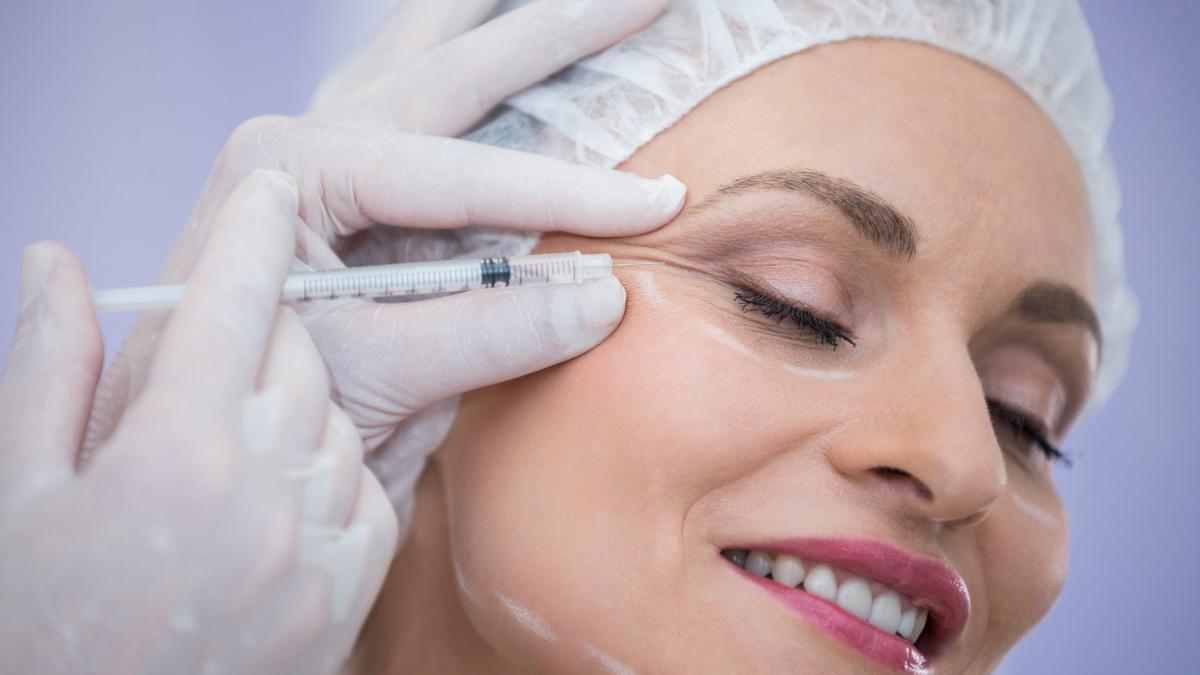 botox-ce-face-si-la-ce-ajuta--care-este-diferenta-dintre-botox-si-acid-hialuronic_25343600