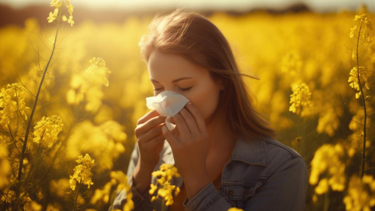 alergia-la-ambrozie-simptome-si-sfaturi-de-gestionare-a-raspandirii-plantei_69370400