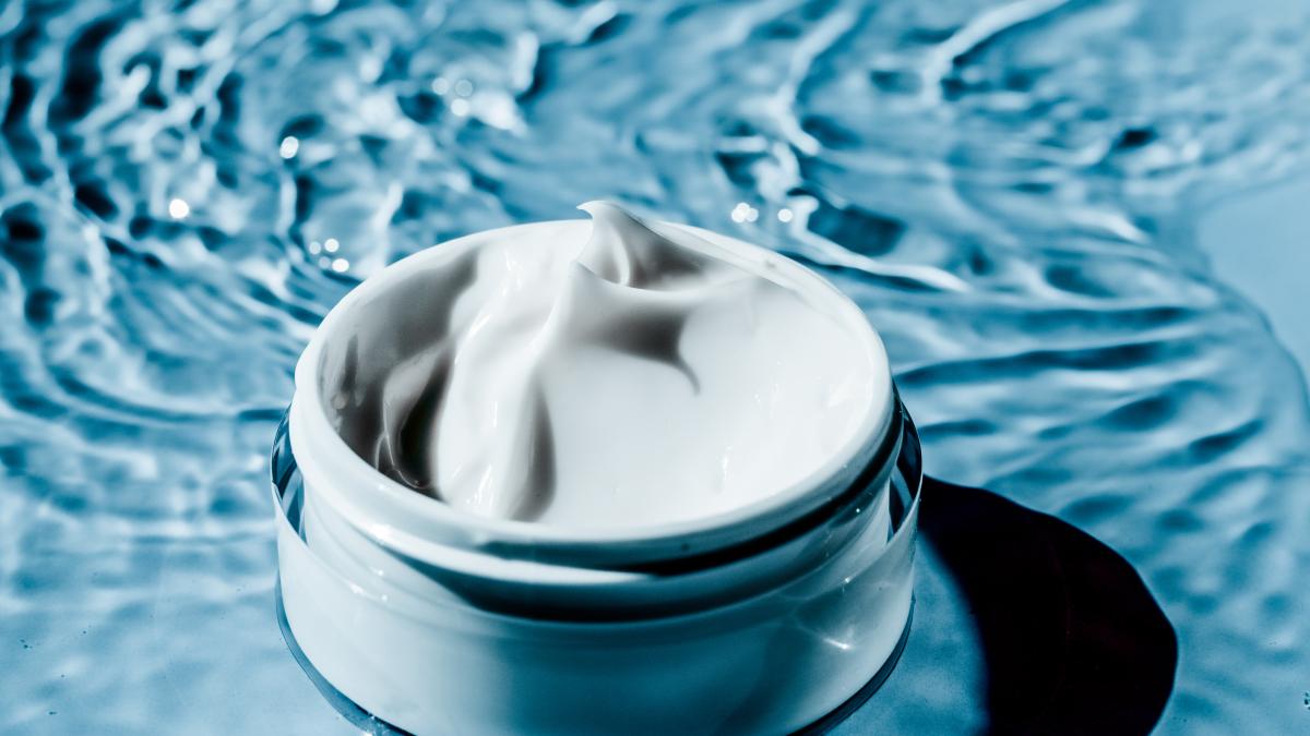elastina-marina-in-cremele-faciale-ce-este-si-cum-sa-iti-alegi-o-crema-potrivita-pentru-tenul-tau_38050600