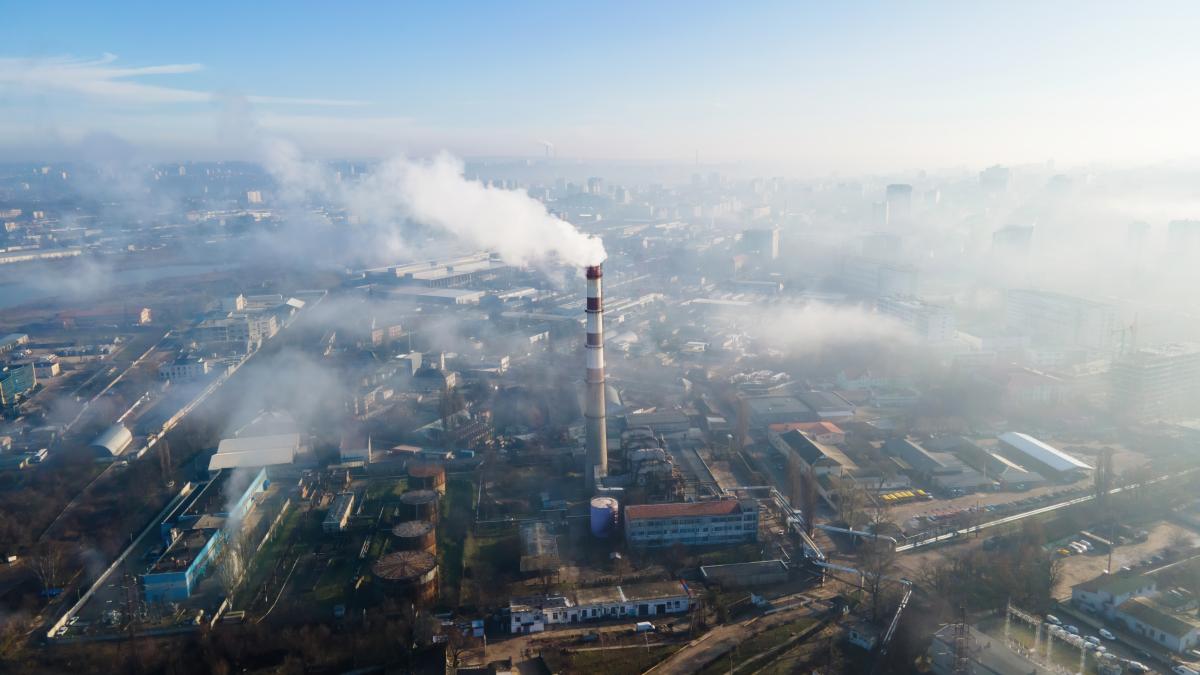 poluarea-aerului-si-consecintele-devastatoare-pentru-sanatate--creste-rezistenta-la-antibiotice-si-este-asociata-cu-un-risc-crescut-de-cancer-in-anumite-cazuri_21426700