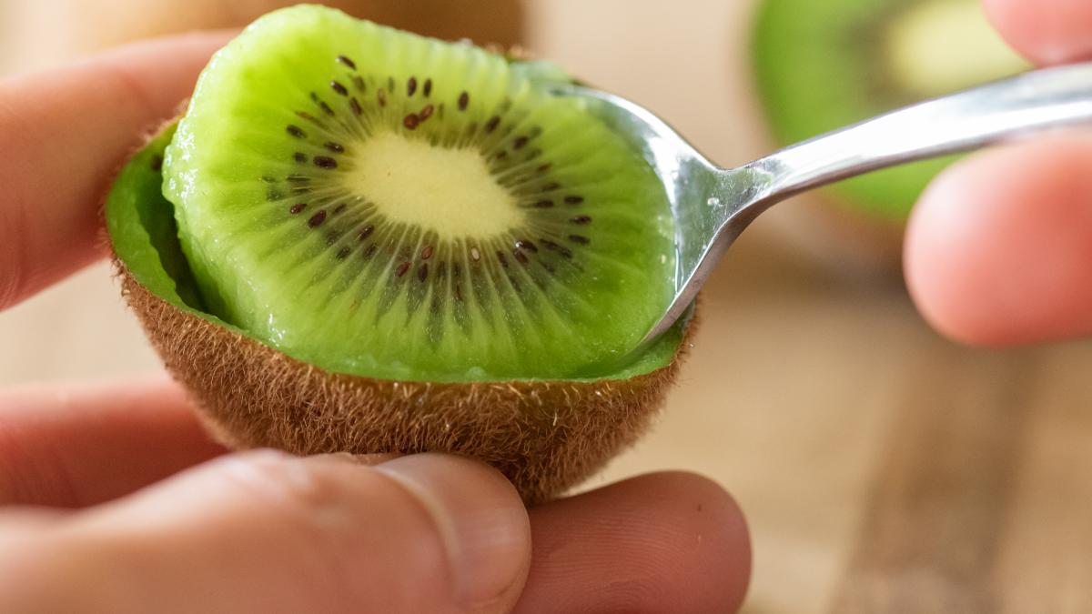 coaja-de-kiwi--elixir-pentru-sanatate-_32754700