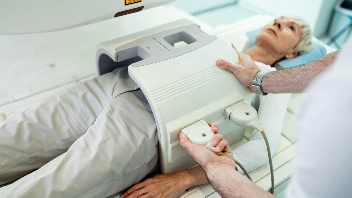 radioterapia-ce-cancere-vindeca--ce-este-tratamentul-trimodal--bogdan-parliteanu-ajutam-pacientii-care-nu-si-doresc-tratament-chirurgical_13419900