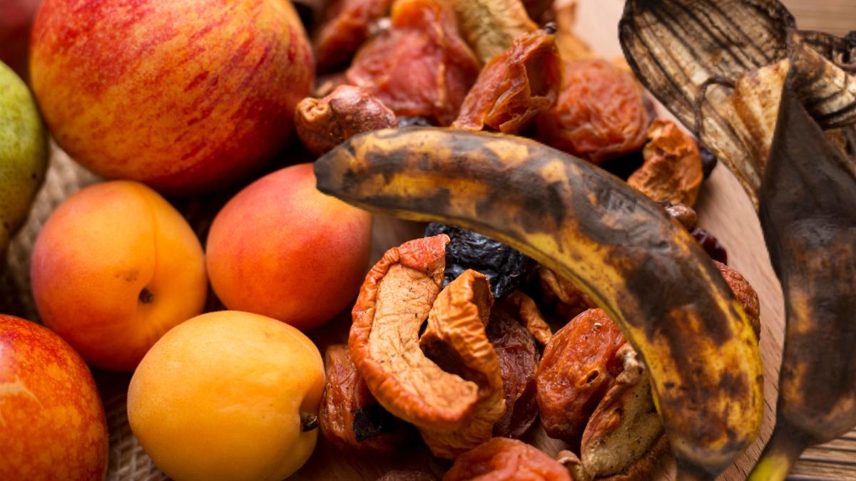 de-ce-sa-nu-mai-pui-merele-langa-alte-fructe-sau-legume--motivul-pentru-care-bananele-sau-avocado-se-strica-repede-mereu_54115100