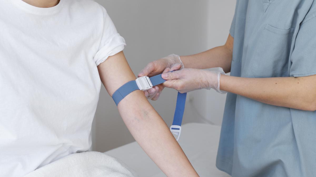 testul-de-sange-care-poate-depista-boala-alzheimer-mai-devreme--un-diagnostic-timpuriu-poate-fi-cheia-spre-vindecare--de-ce-barbatii-sunt-mai-predispusi-la-aceasta-boala_74281700