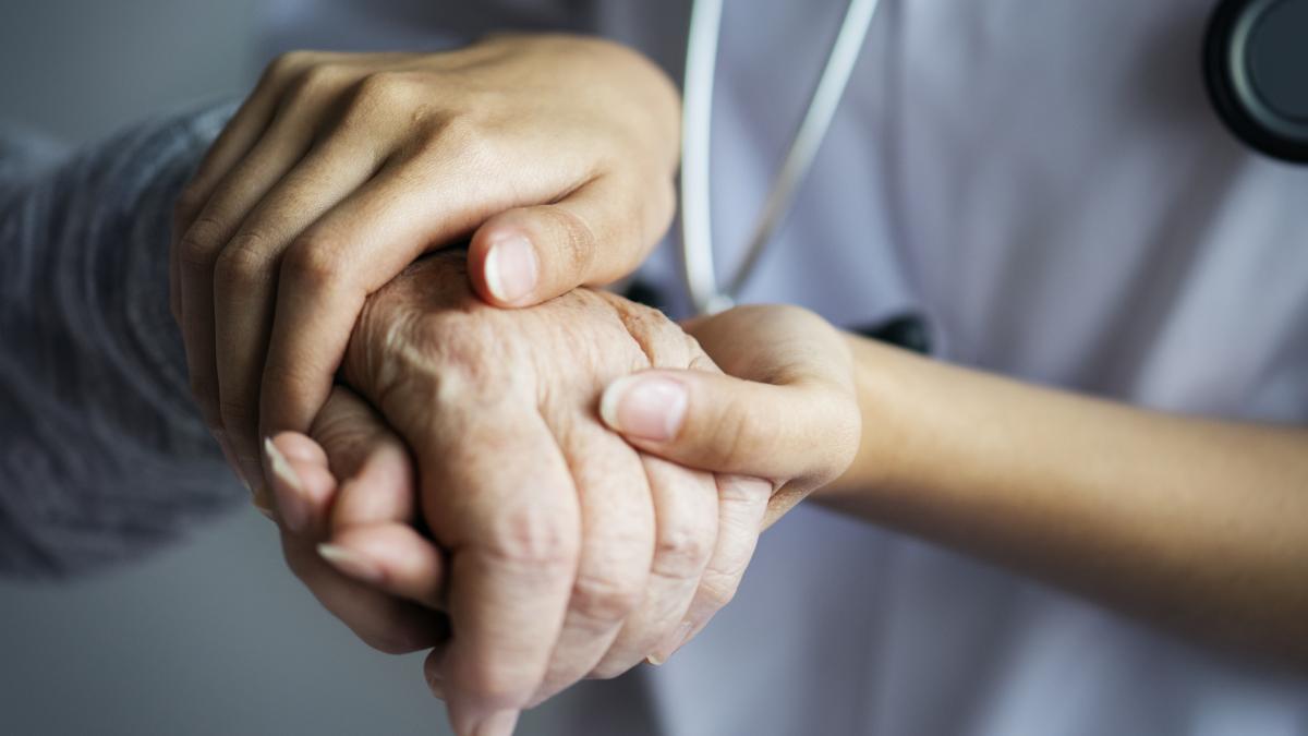 calitatea-vietii-plhiv-in-romania--dezbatere-cu-ocazia-1-decembrie---ziua-mondiala-sida_32972200