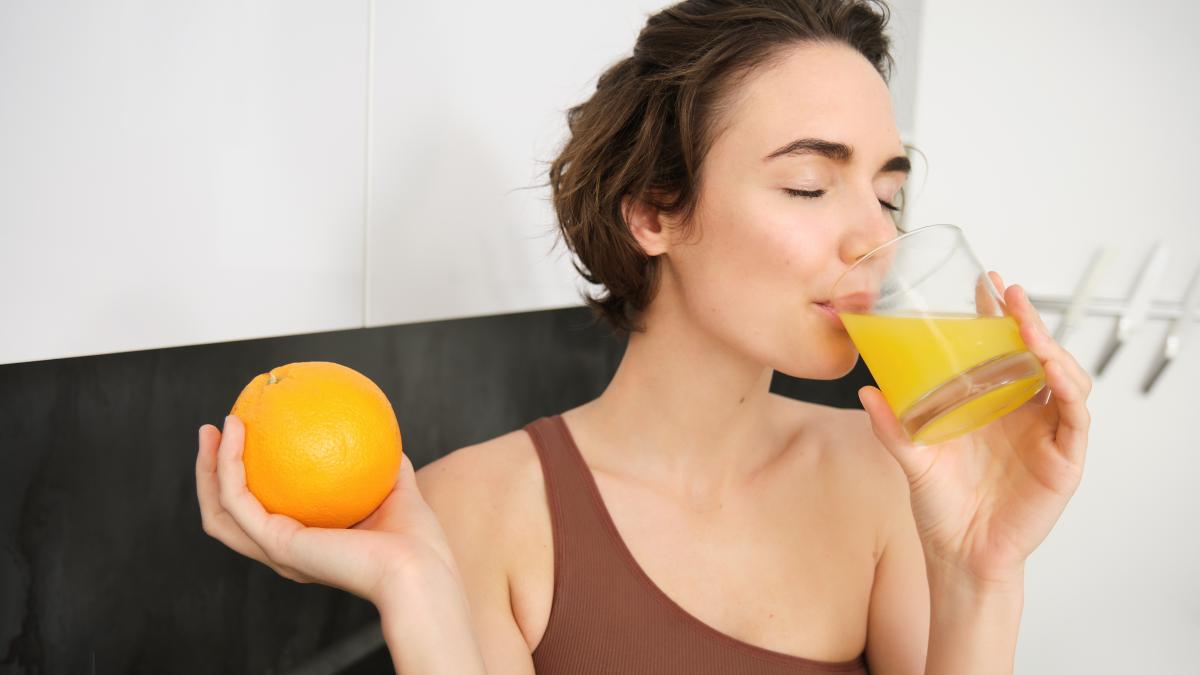 fructe-intregi-vs-sucuri-naturale1_01220700