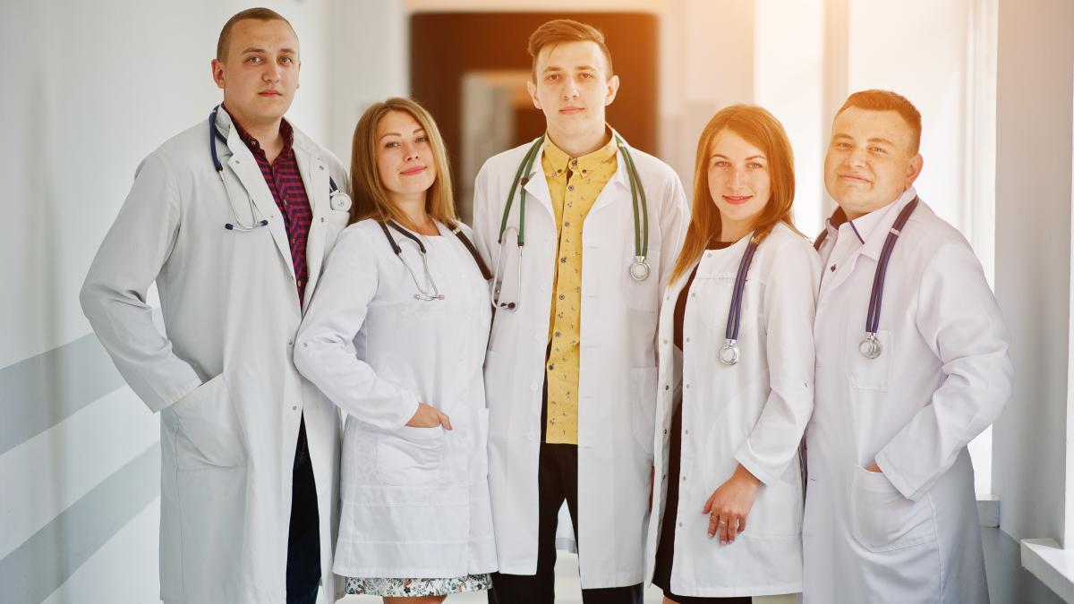 peste-7-600-de-posturi-din-stemul-medical--aprobate-sa-iasa-la-concurs--rafila-sa-faca-asta-cat-mai-repede_92516000
