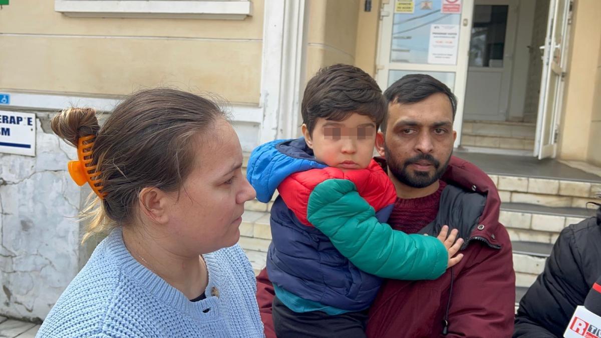 aryan-radu--micutul-supravietuitor-care-a-stat-in-padure-aproape-25-de-ore--s-a-intors-acasa--declaratii-emotionante-la-externarea-din-spital--video_99931300