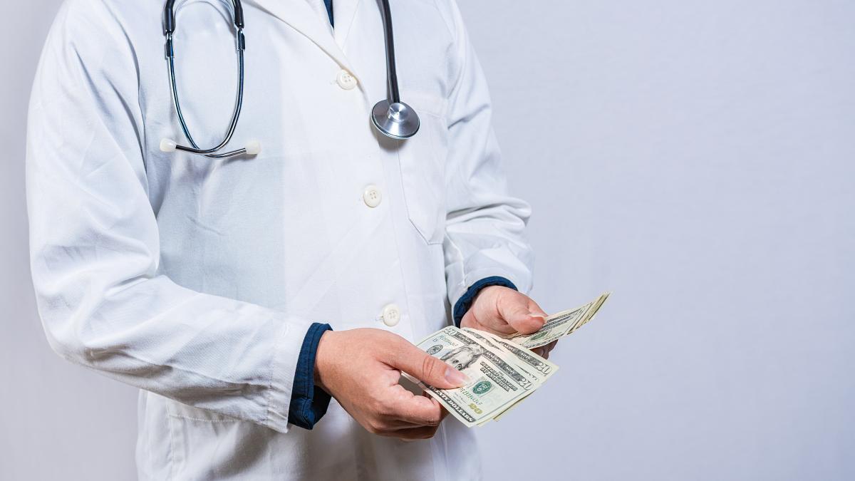 salariile-cadrelor-medicale--in-pericol-_58924000