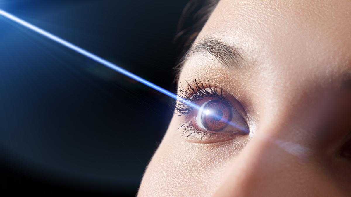 chirurgie-oculara-cu-laser1_39717500
