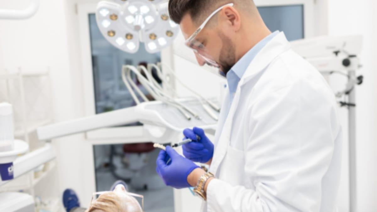 dcmedical-ro-transformarea-zambetului-in-doar-6-ore-la-clinicile-dr--lupu-din-bucuresti-si-bacau_74027100