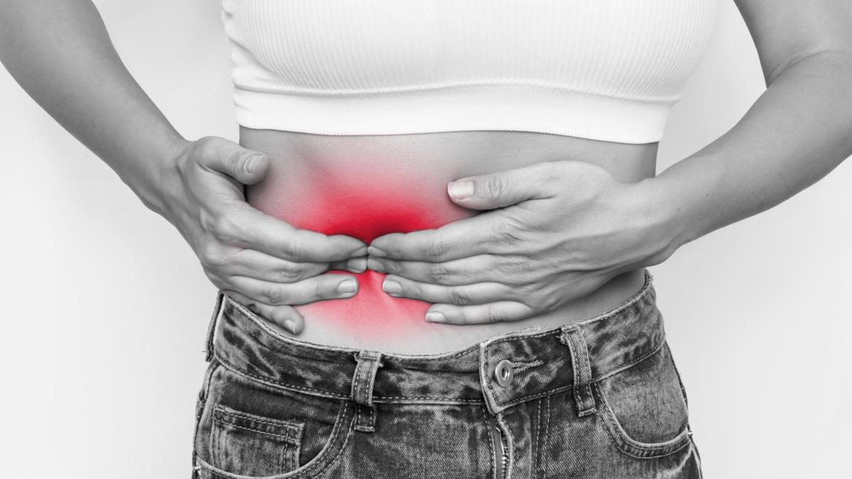 de-ce-te-inteapa-in-partea-stanga-a-abdomenului--un-semnal-de-alarma-pe-care-ti-l-da-corpul--7-cauze-pe-care-sa-nu-le-ignori_79248000