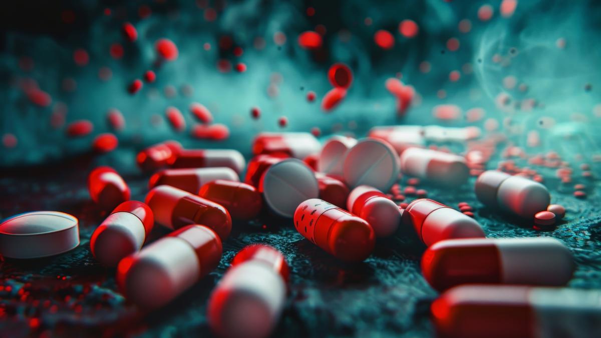 medication-dark-environment_00838100