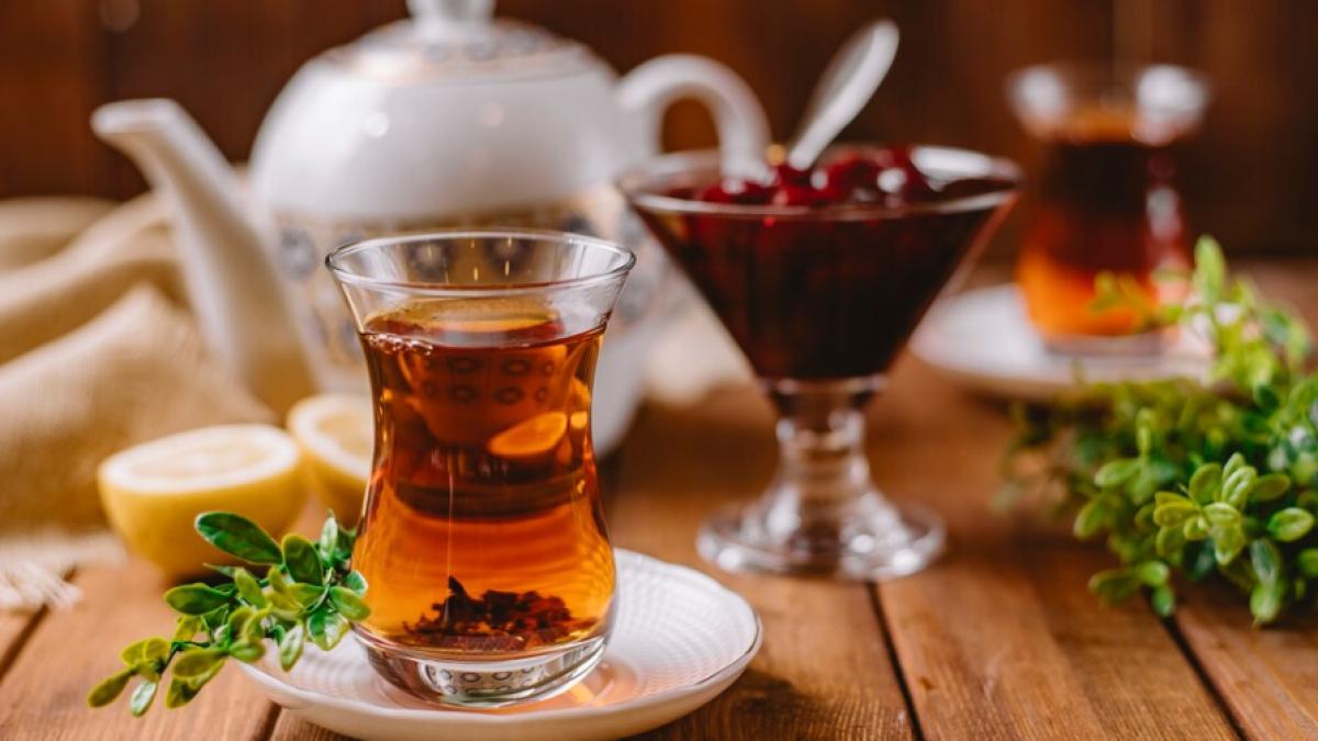 ceaiul-de-telina--detoxifiant-natural_40445900
